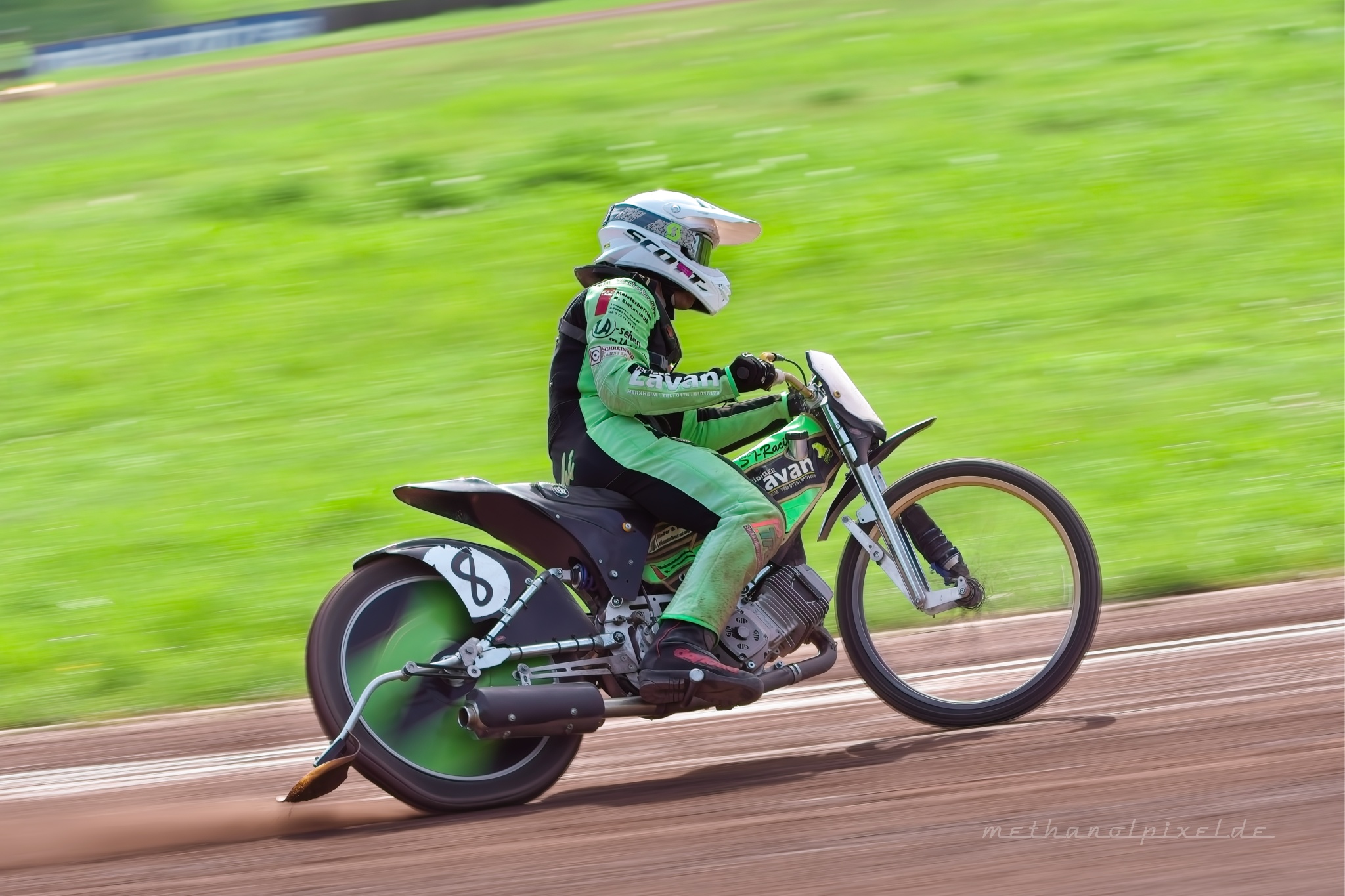 ILCE 7M4   A7405667 2048